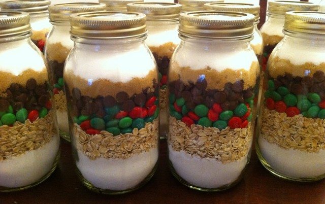Christmas Cookies in a Jar - Grace and Good Eats