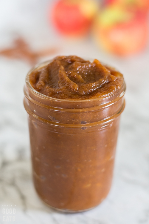 mason jar of pumpkin apple butter