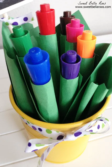 Easy Teacher Appreciation Gift- our teacher is ALWAYS in need of dry erase markers! Cute presentation