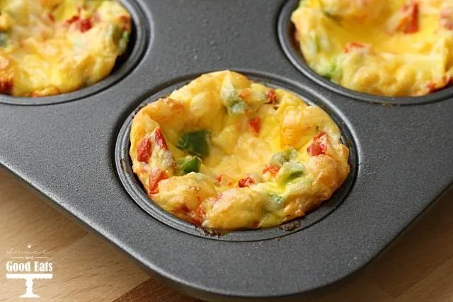egg muffin with peppers and onions