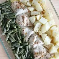 This Italian Chicken, Green Beans, and Potatoes recipe is a delicious one pot wonder that only requires 5 ingredients and 10 minutes of prep time.  Serve it with rolls and you have dinner in under an hour! 