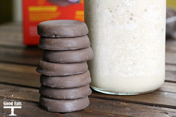 This Girl Scout Cookie Protein Shake is delicious, packed with protein, and can be made with different cookies. Chocolate and peanut butter is the perfect combo for this Girl Scout Cookie protein shake!