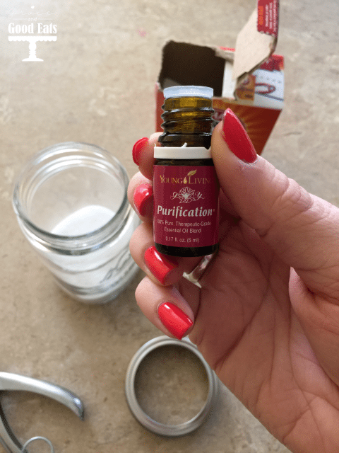 Make your own natural carpet deodorizer using just two ingredients: Young Living essential oils and baking soda.