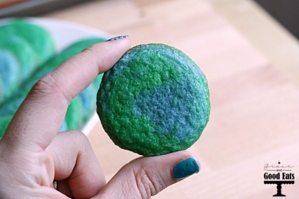 These Earth Day Cookies are the perfect way to celebrate Earth day. (Also a free Earth Day Wordsearch printable.)
