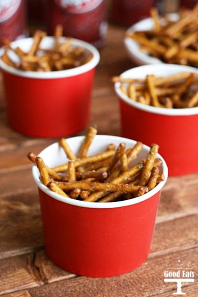 spicy pretzels in individual red cups 