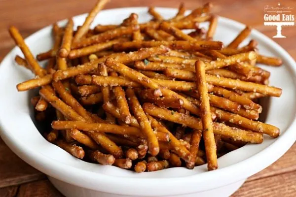 spicy ranch pretzels in a white dish 