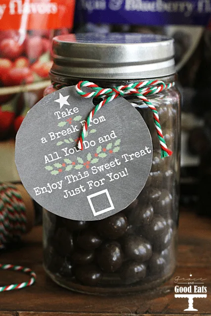 Simple Christmas Gift Idea for Neighbors with FREE Printable