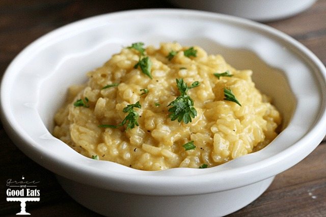 bowl of Parmesan risotto topped with parsley 