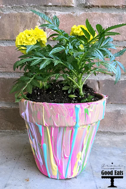 Super easy DIY Splatter Paint Planter- so cute for Mother's Day or teacher gift and great for kids to make!!