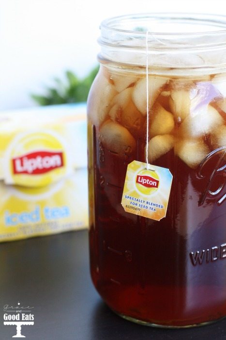 mason jar full of sweet tea