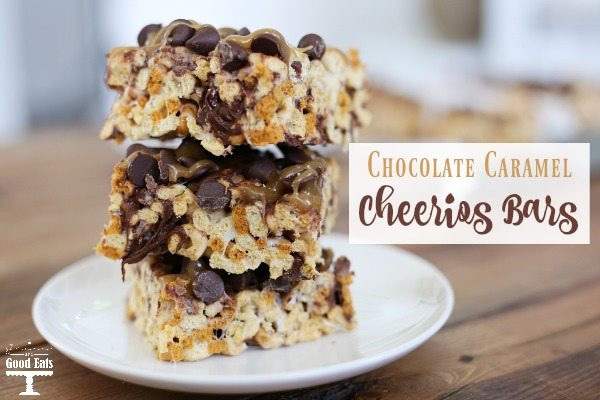 Use Cheerios instead of rice krispie cereal to make these marshmallow treats with chocolate chips and caramel sauce. These Chocolate Caramel Cheerios Bars are so good!
