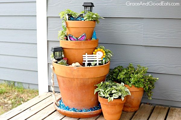 DIY Stacking Planters, Dollar Tree Flower Pot Ideas