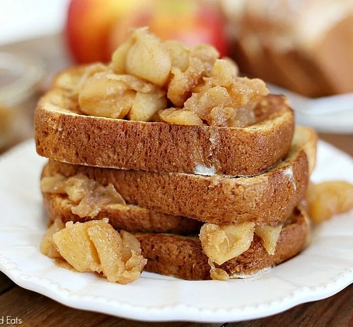 French toast with apples