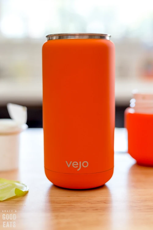 Vejo blender on the counter without the lid